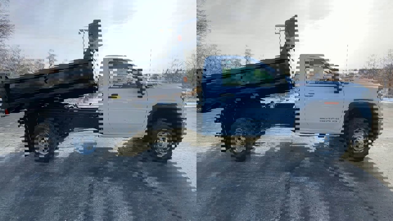 New 2026 GMC Sierra 3500 Pro w/ Convenience Package image 9