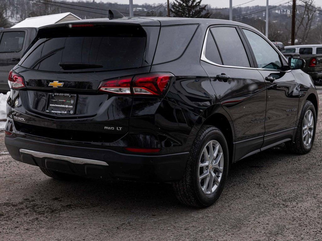 Used 2024 Chevrolet Equinox LT w/ LPO, Floor Liner Package image 4