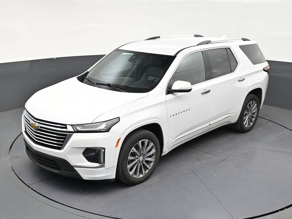 Used 2023 Chevrolet Traverse Premier FWD image 11