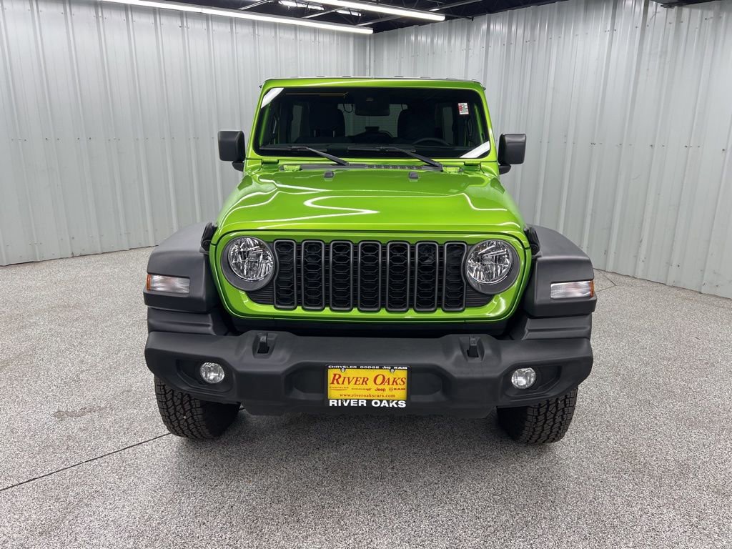 Used 2025 Jeep Wrangler Unlimited Sport AWD/4WD image 2