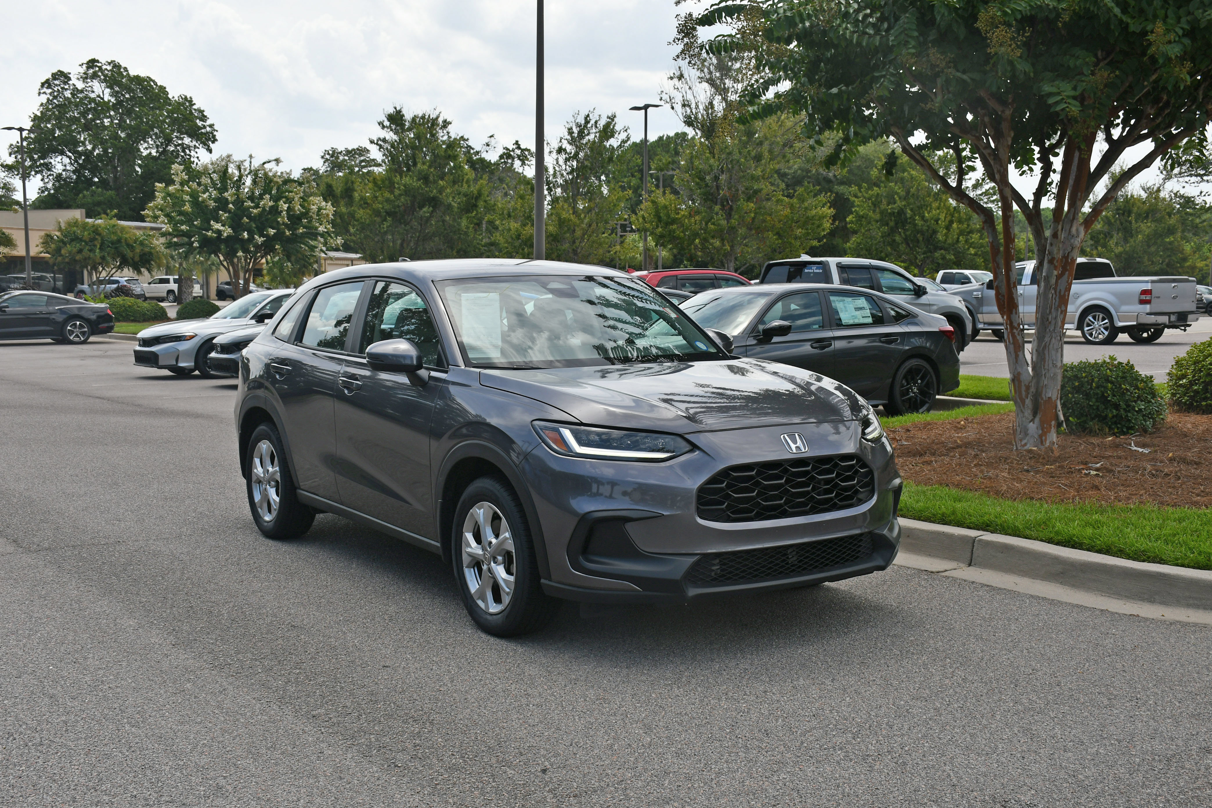 Used 2024 Honda HR-V LX image 6