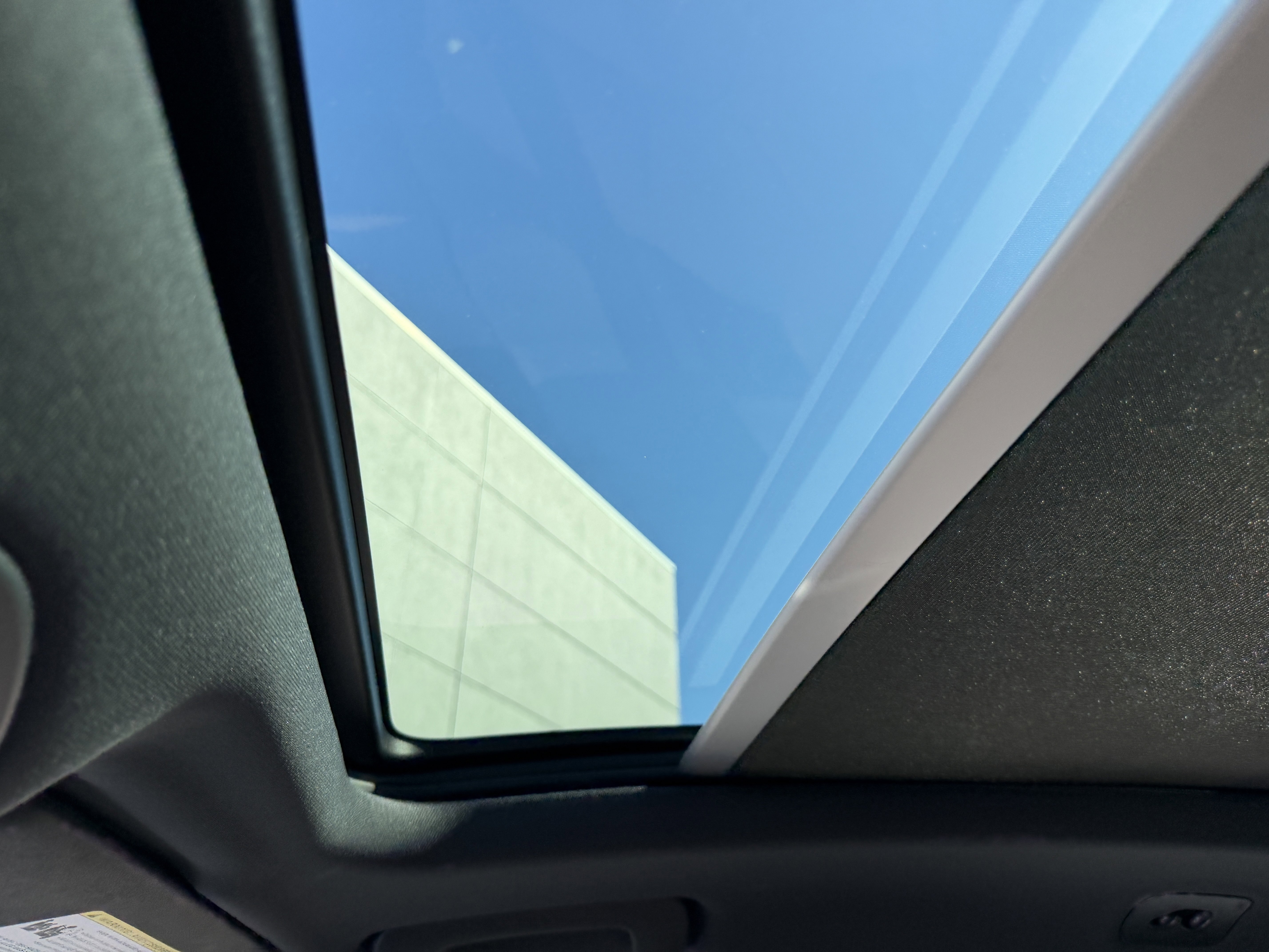 Certified 2022 Porsche Macan image 28