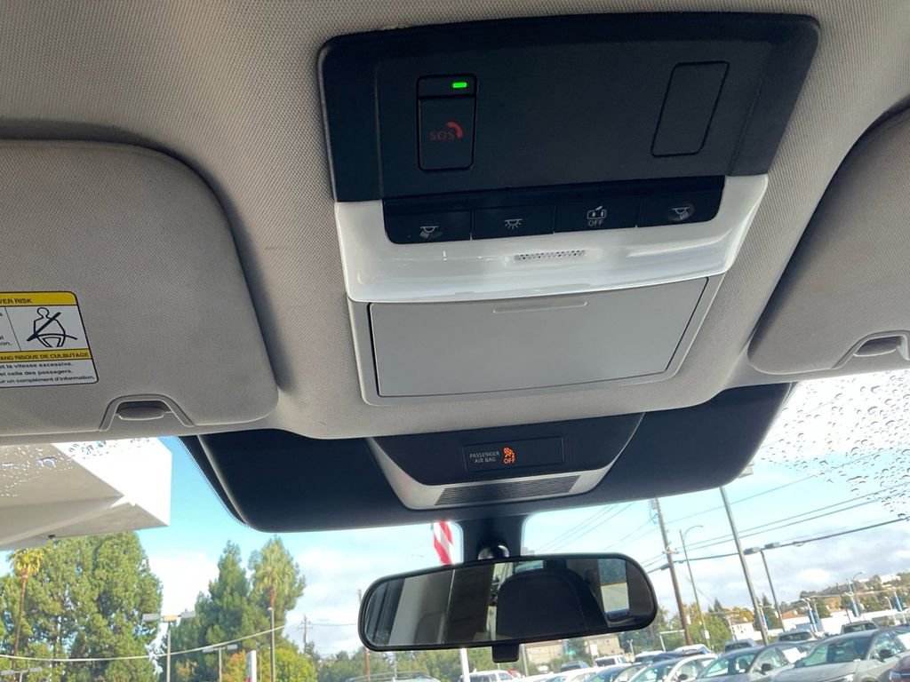 Used 2024 Nissan Pathfinder SV image 24