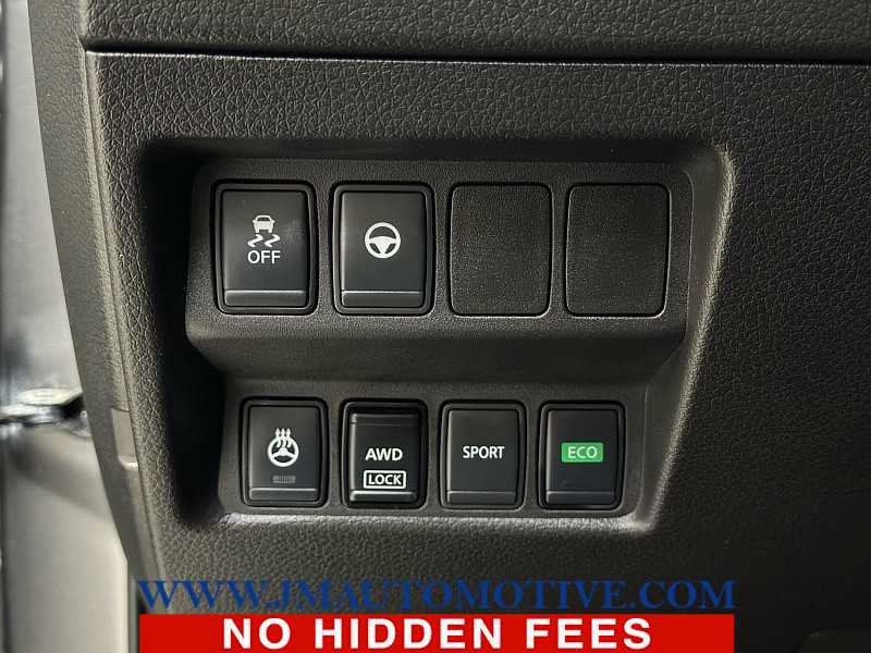 Used 2020 Nissan Rogue Sport SL AWD/4WD image 32