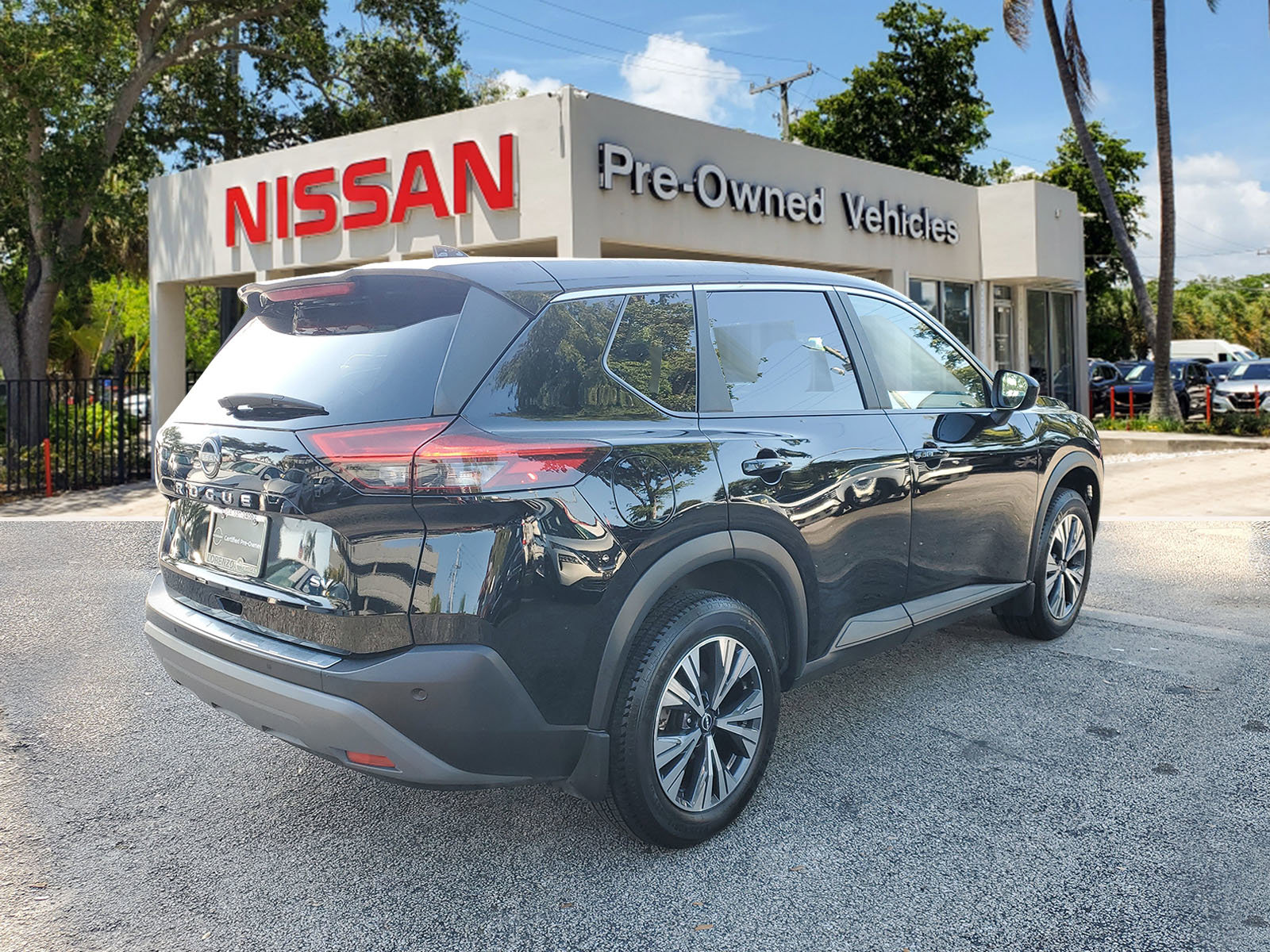 Certified 2023 Nissan Rogue SV image 4