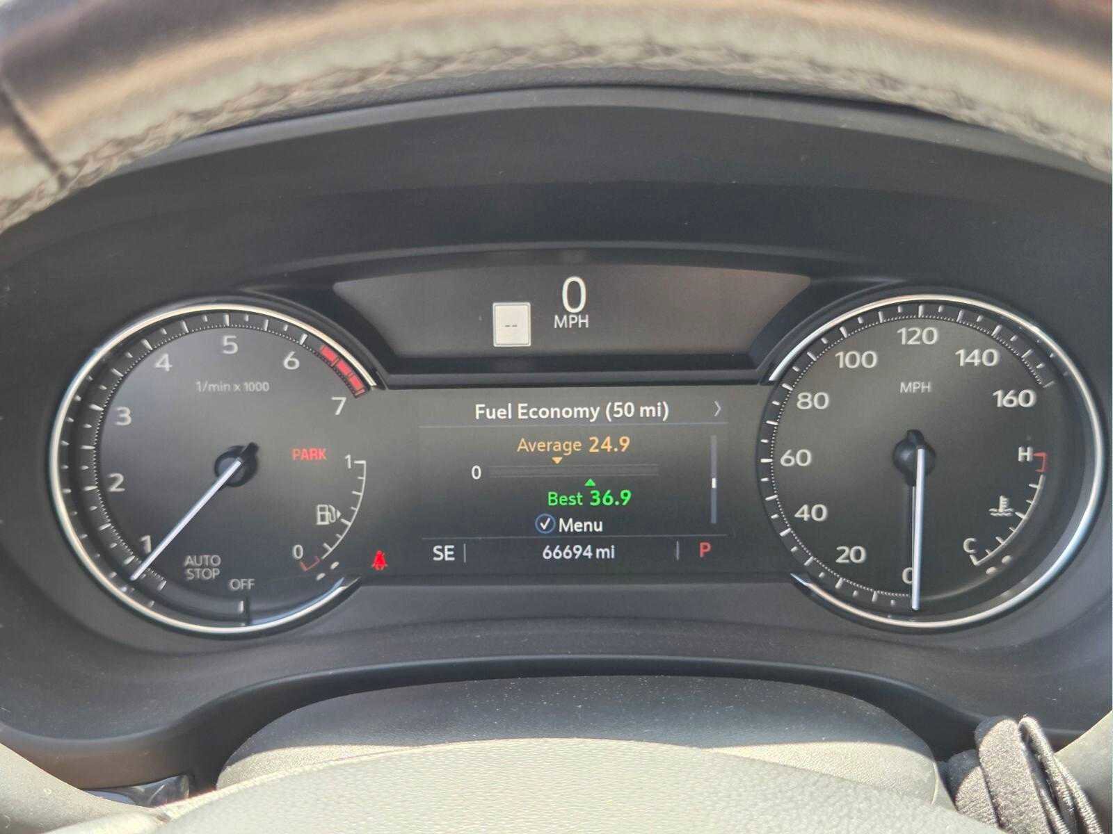 Used 2021 Cadillac XT4 Premium Luxury w/ Cold Weather Package image 30