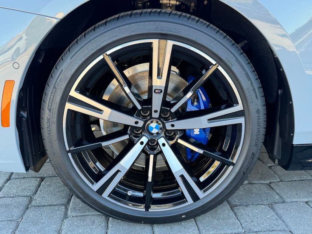 Used 2025 BMW 530i 530i w/ M Sport Package image 13