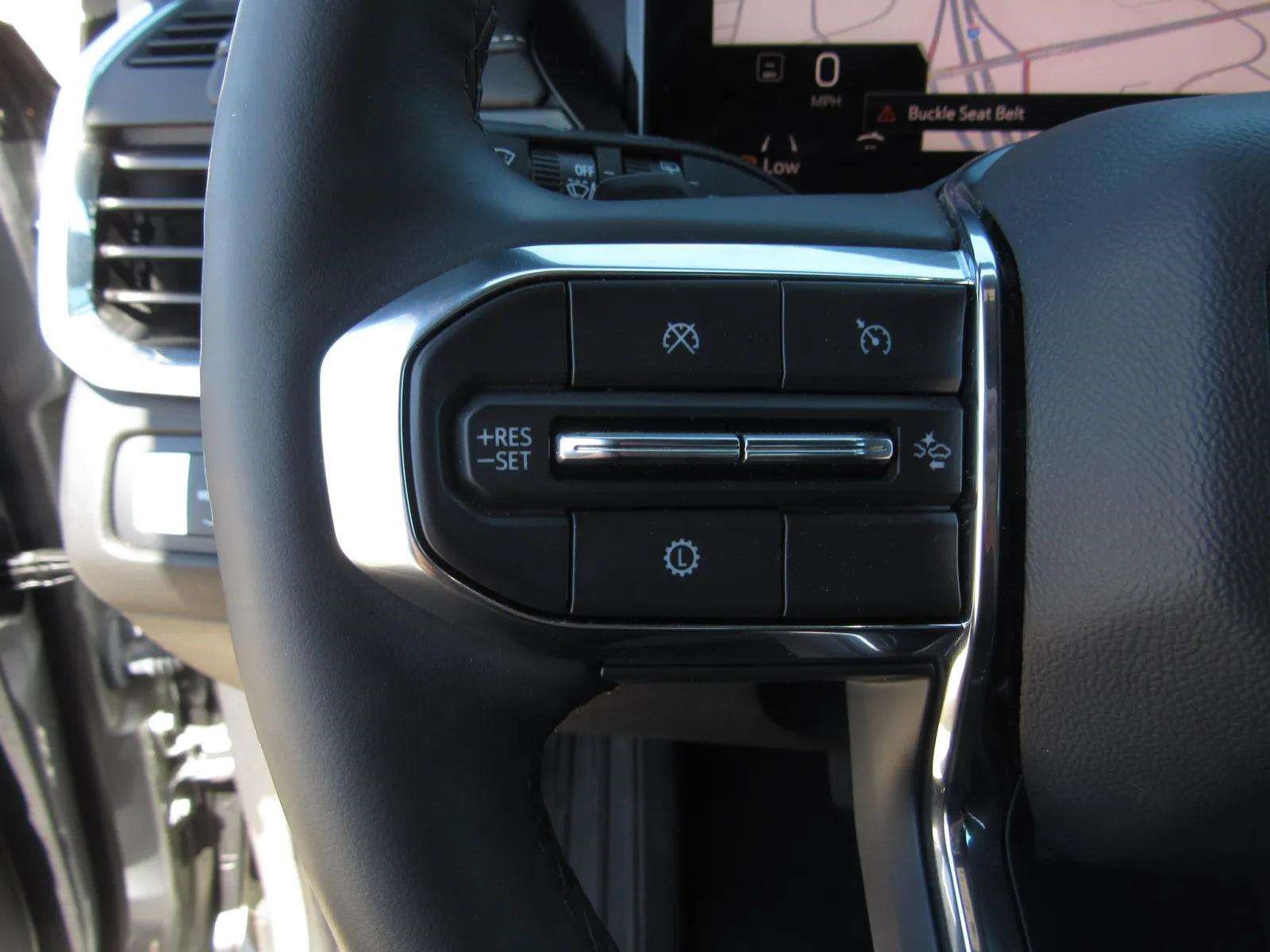 Used 2026 GMC Acadia Elevation FWD image 24