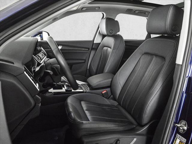 Used 2022 Audi Q5 2.0T Premium Plus w/ Premium Plus Package AWD/4WD image 17