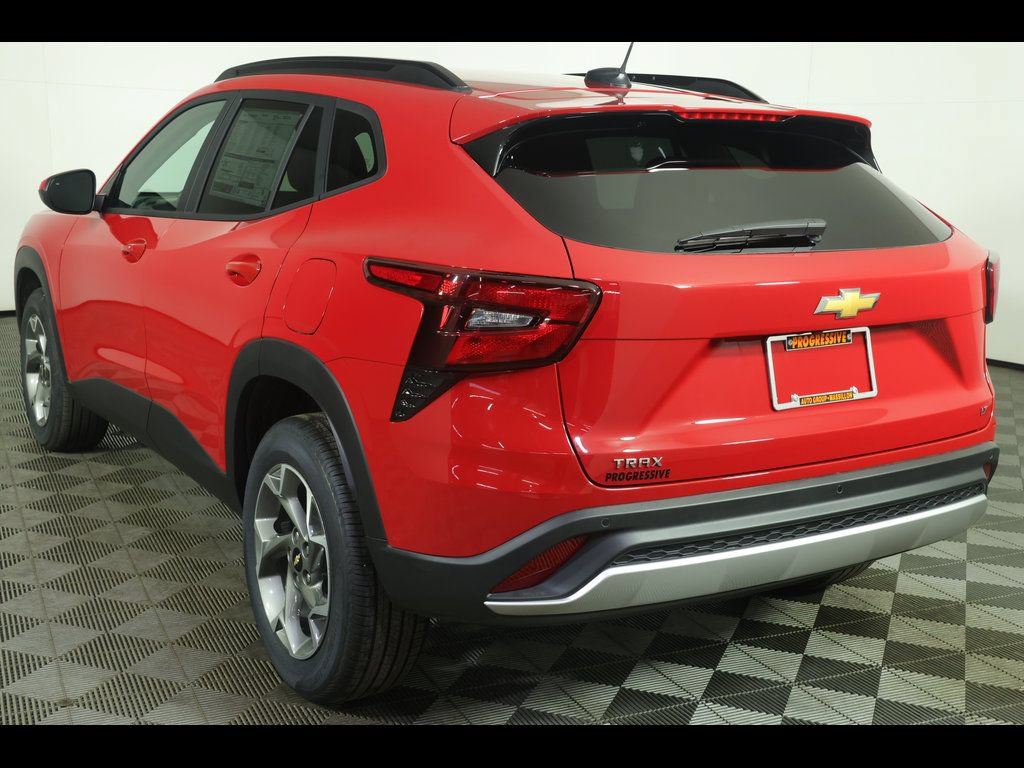 New 2026 Chevrolet Trax LT w/ Driver Confidence Package FWD image 13