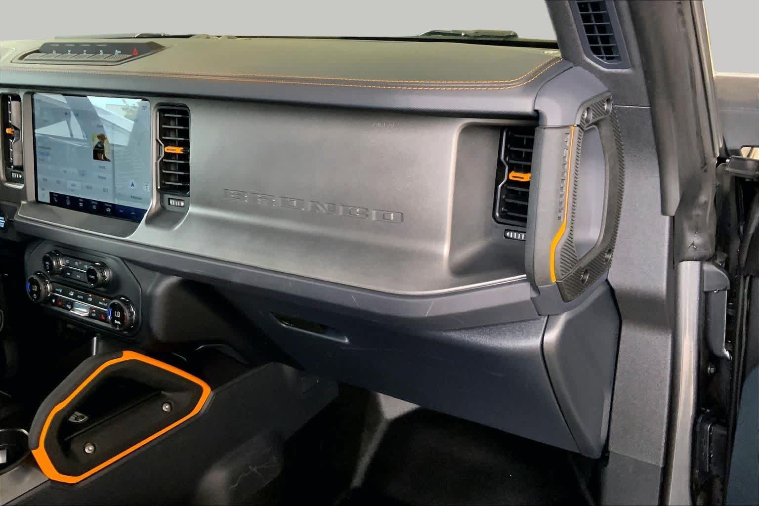 Certified 2024 Ford Bronco Badlands AWD/4WD image 18