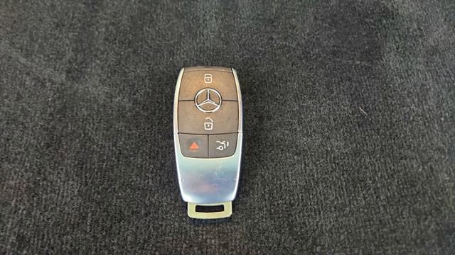 Used 2025 Mercedes-Benz GLS 450 4MATIC image 70