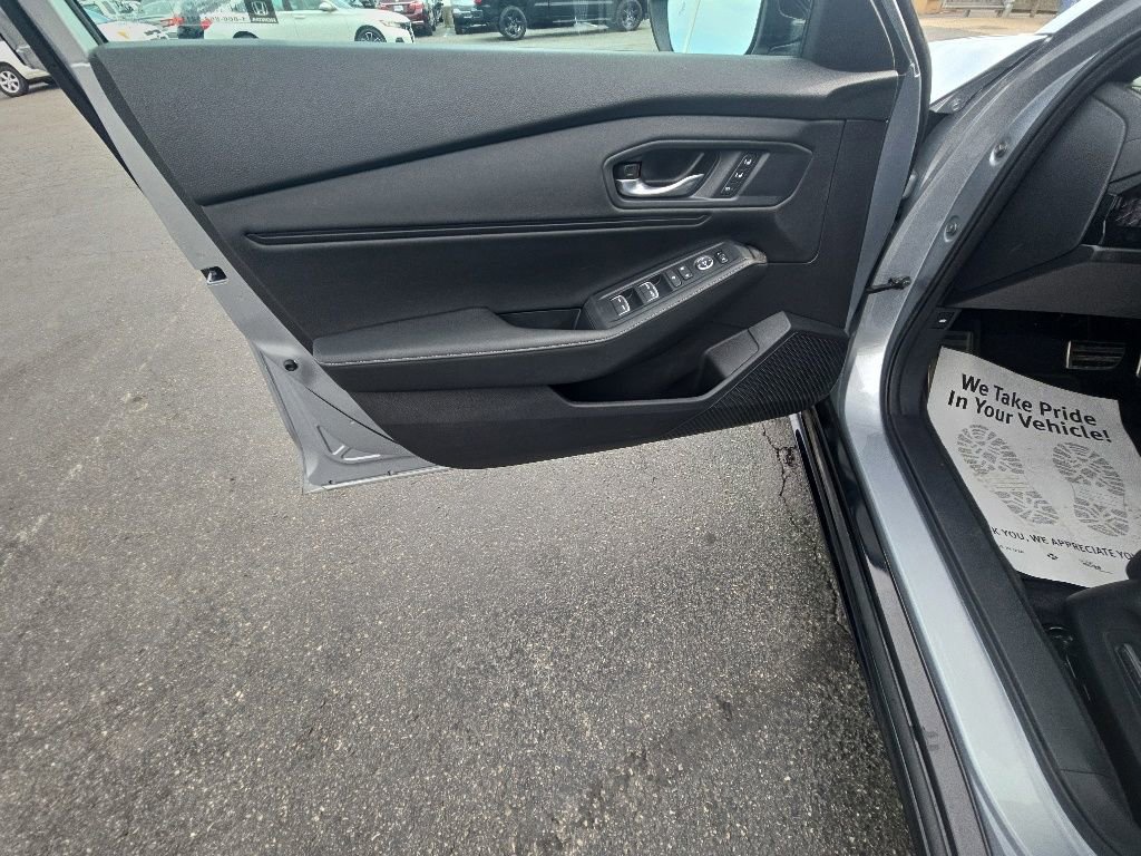 Used 2025 Honda Accord Sport image 12