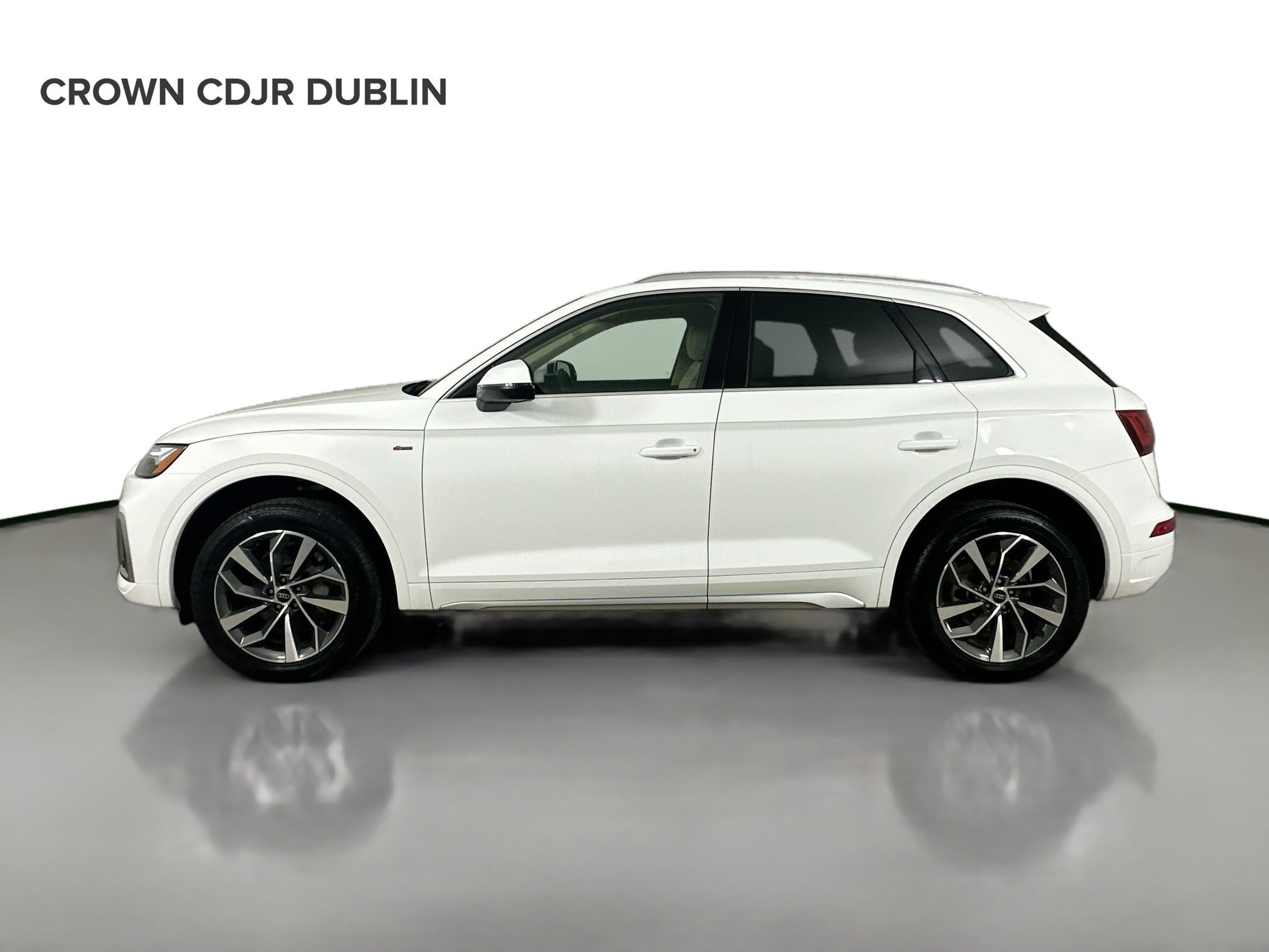 Used 2024 Audi Q5 2.0T Premium Plus AWD/4WD image 9