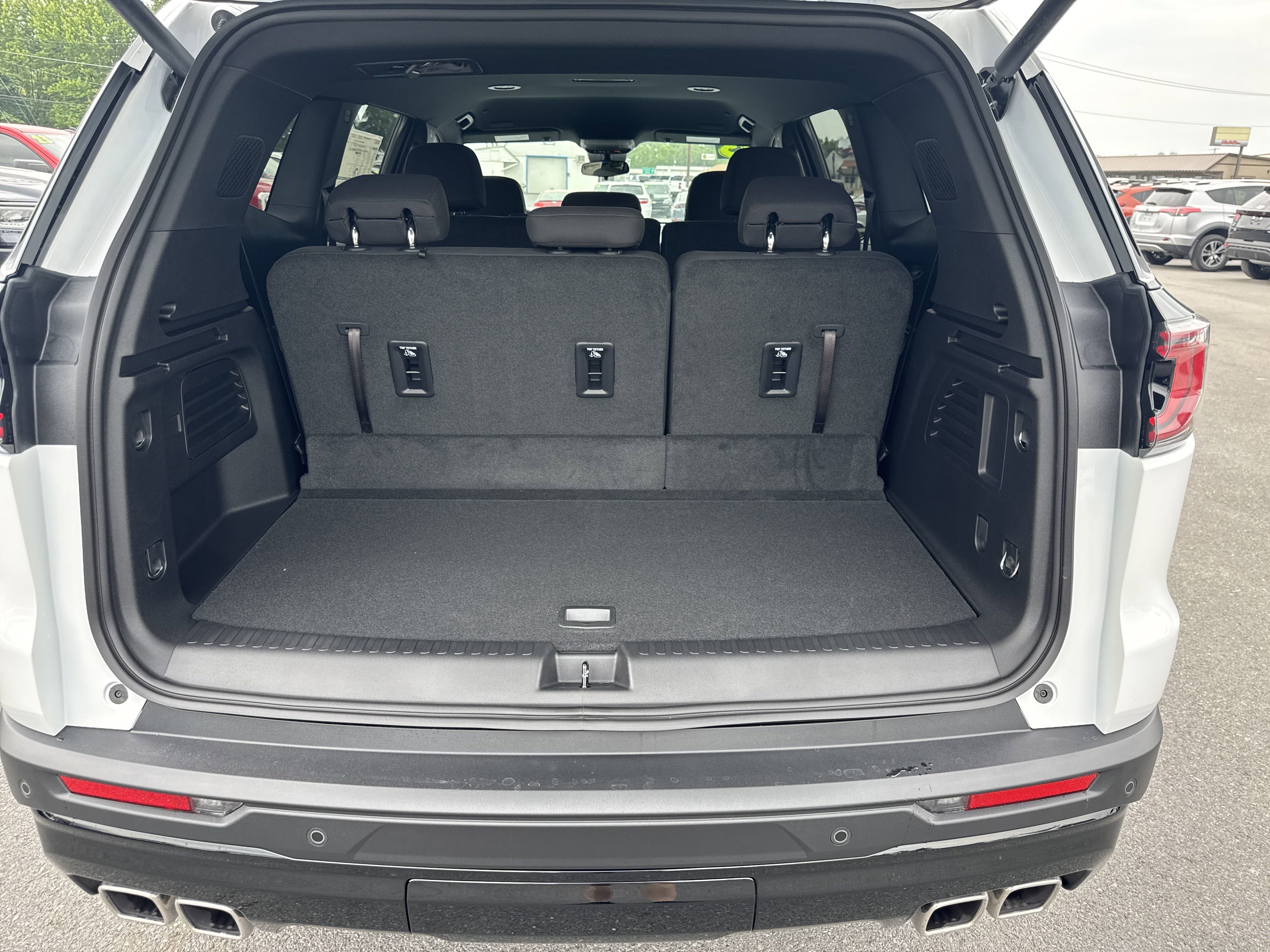 New 2025 GMC Acadia Elevation w/ Black Edition image 5