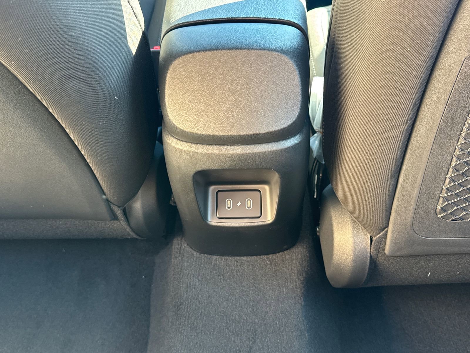 New 2026 Hyundai Elantra SEL Sport image 24