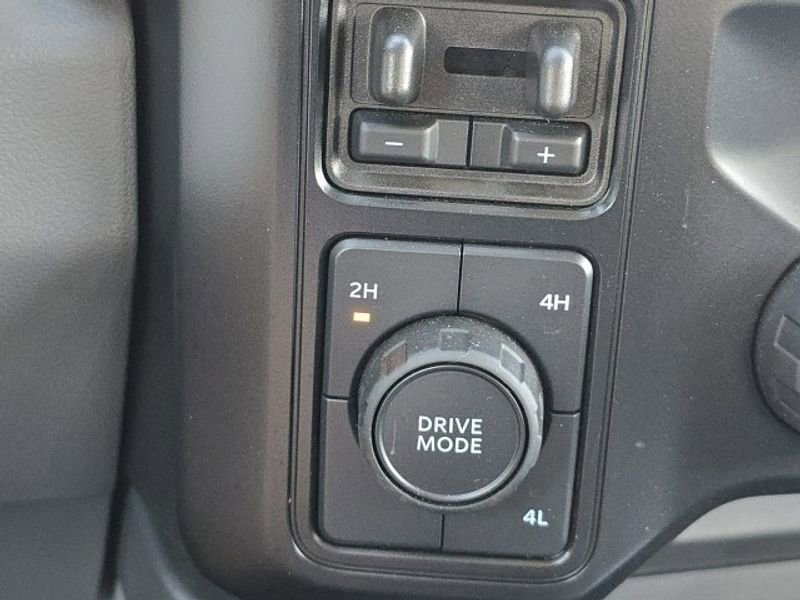 Used 2024 Ford F350 XLT image 22