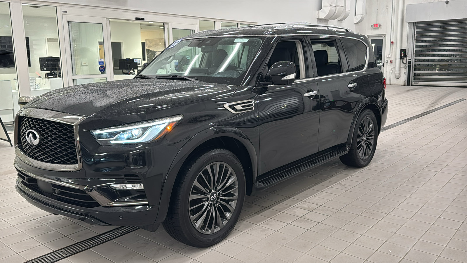 Used 2023 INFINITI QX80 Premium Select w/ Cargo Package AWD/4WD image 9