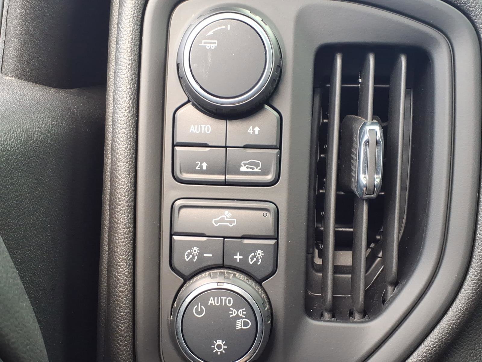 Used 2024 Chevrolet Silverado 1500 Custom w/ LPO, Dark Essentials Package image 17