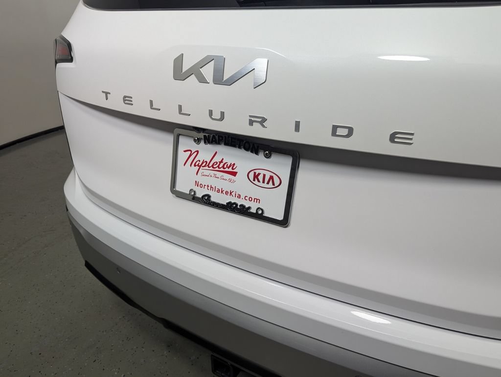 Used 2024 Kia Telluride SX Prestige w/ Towing Package AWD/4WD image 8