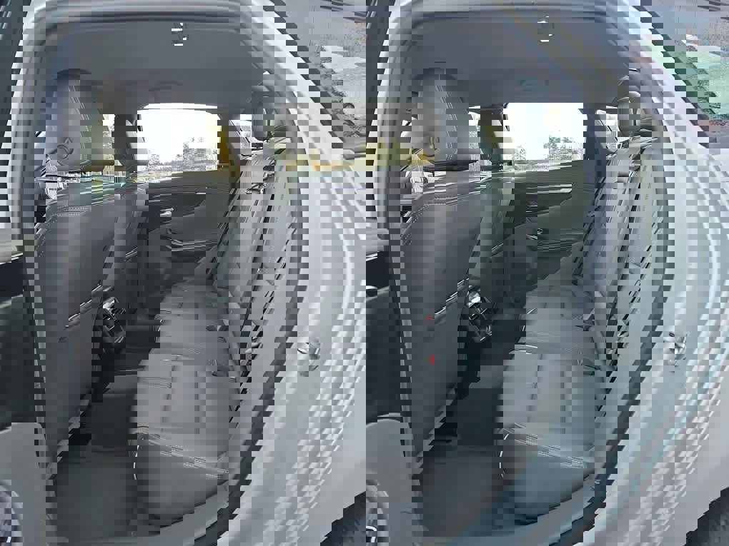 Used 2017 Chevrolet Impala Premier image 28