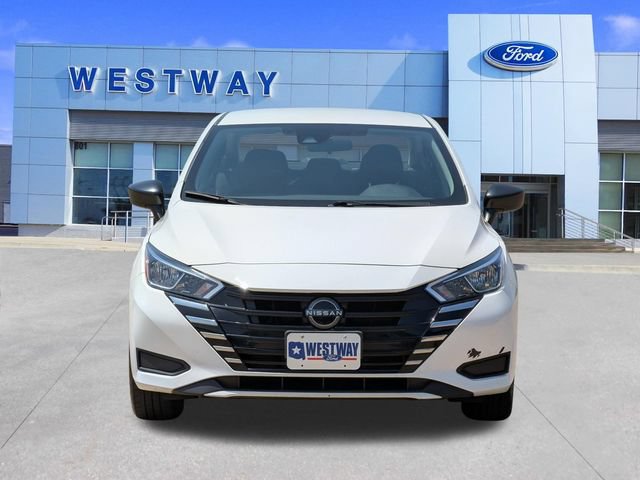 Used 2023 Nissan Versa S FWD image 8