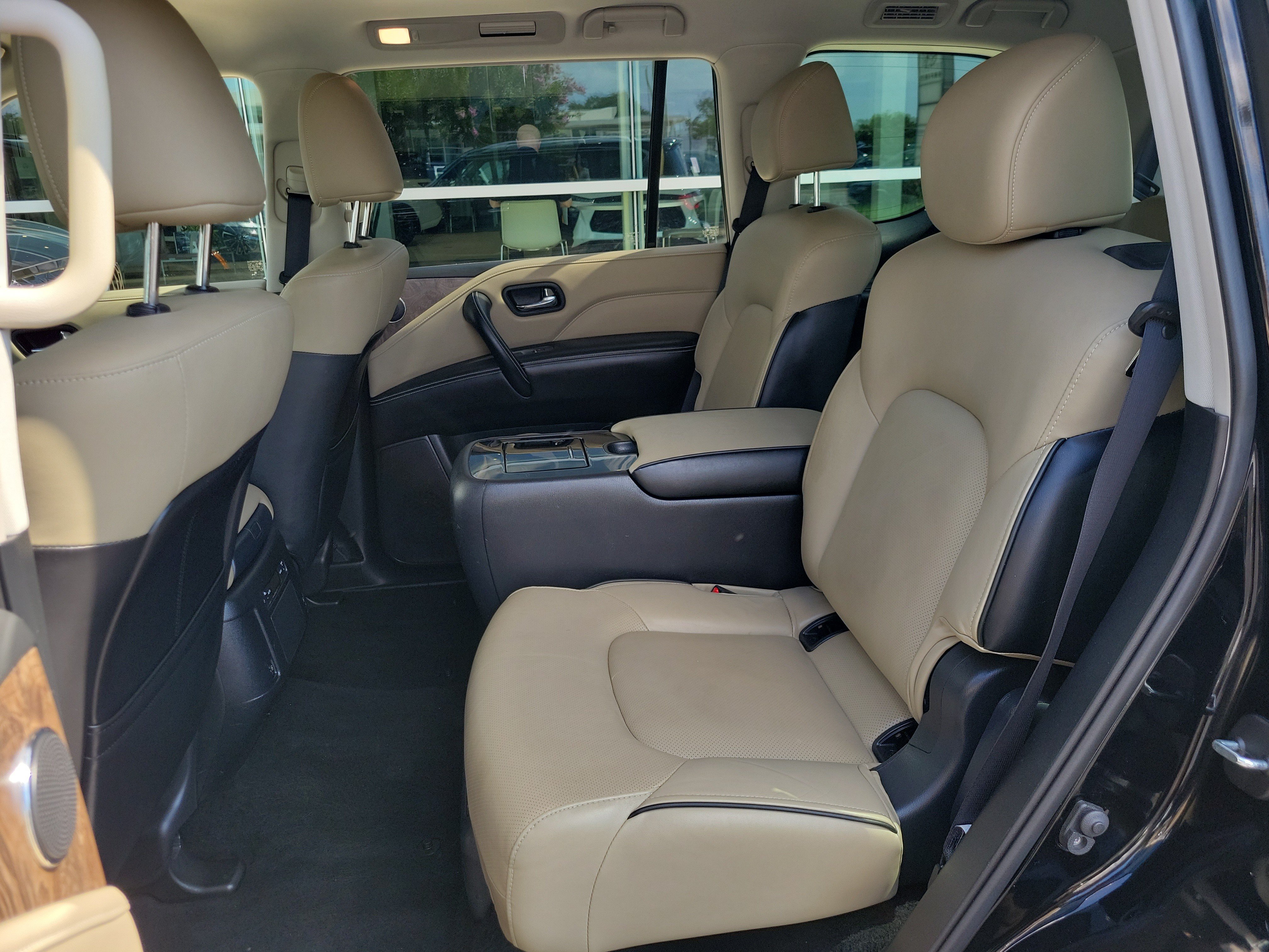 Used 2022 INFINITI QX80 Premium Select w/ Cargo Package RWD image 16