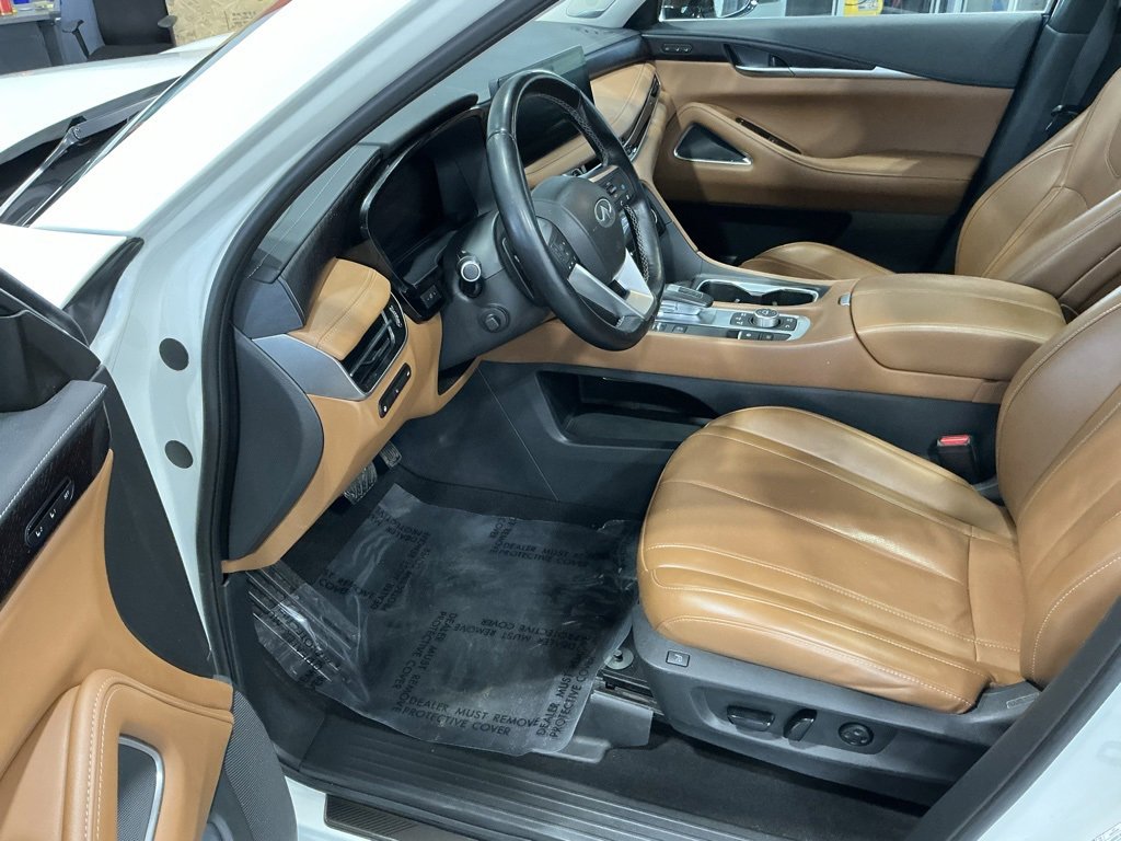 Used 2023 INFINITI QX60 Sensory w/ Vision Package image 3