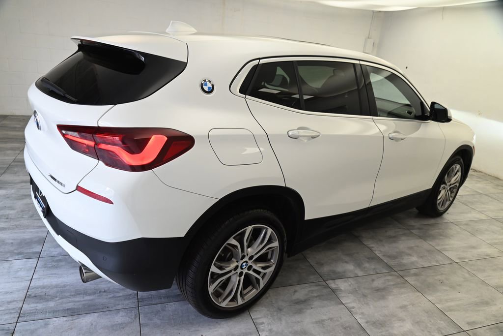 Used 2022 BMW X2 xDrive28i w/ Convenience Package AWD/4WD image 2