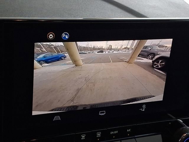 Used 2025 Chevrolet Colorado W/T w/ WT Convenience Package II image 18