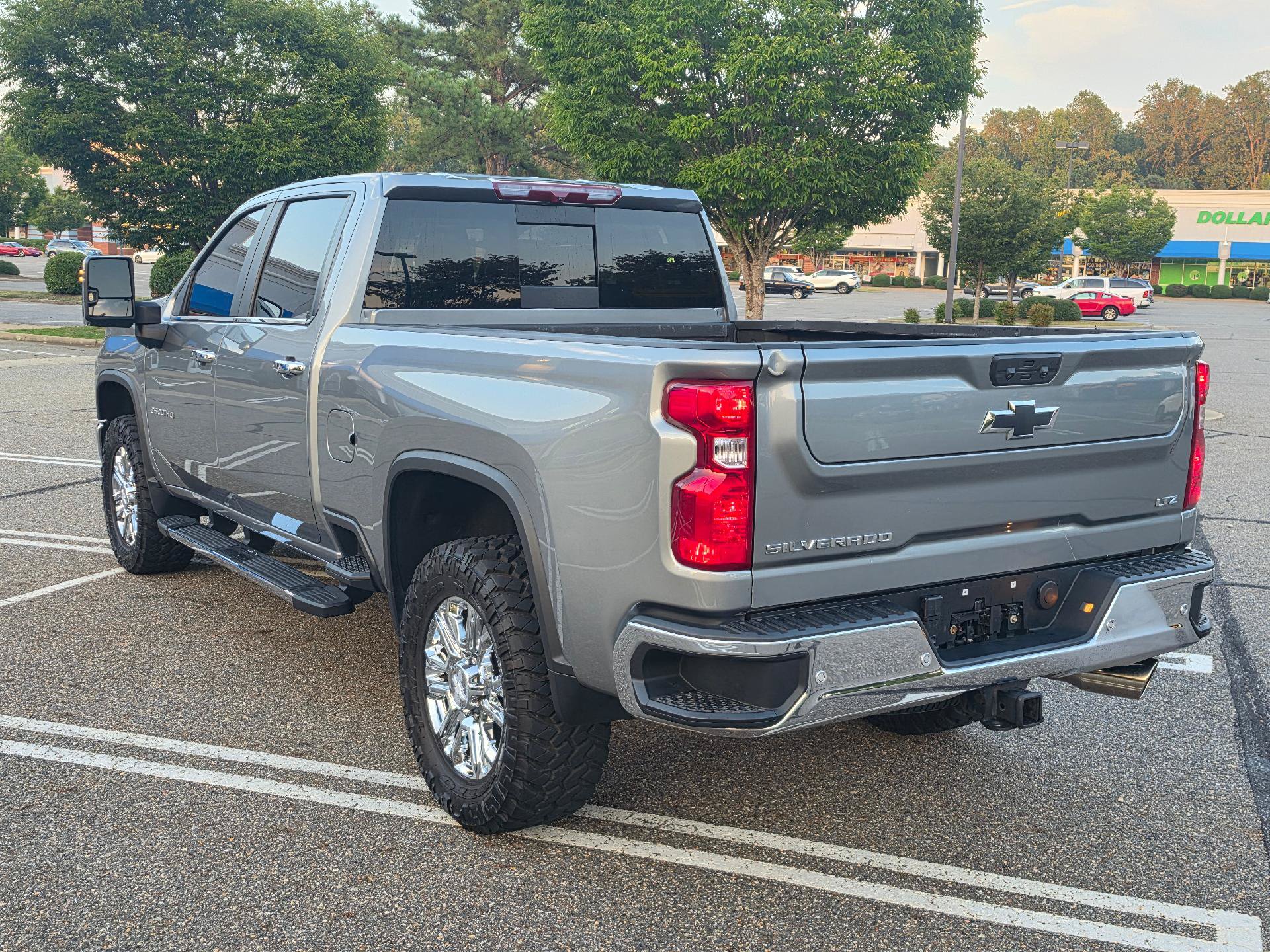 Used 2024 Chevrolet Silverado 2500 LT w/ All Star Edition AWD/4WD image 3