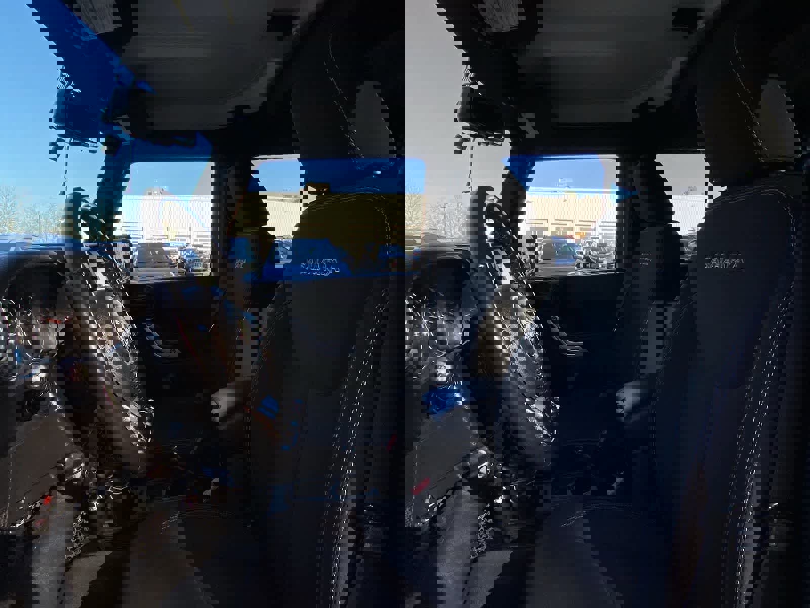 Used 2016 Jeep Wrangler Unlimited Sahara w/ Connectivity Group image 20