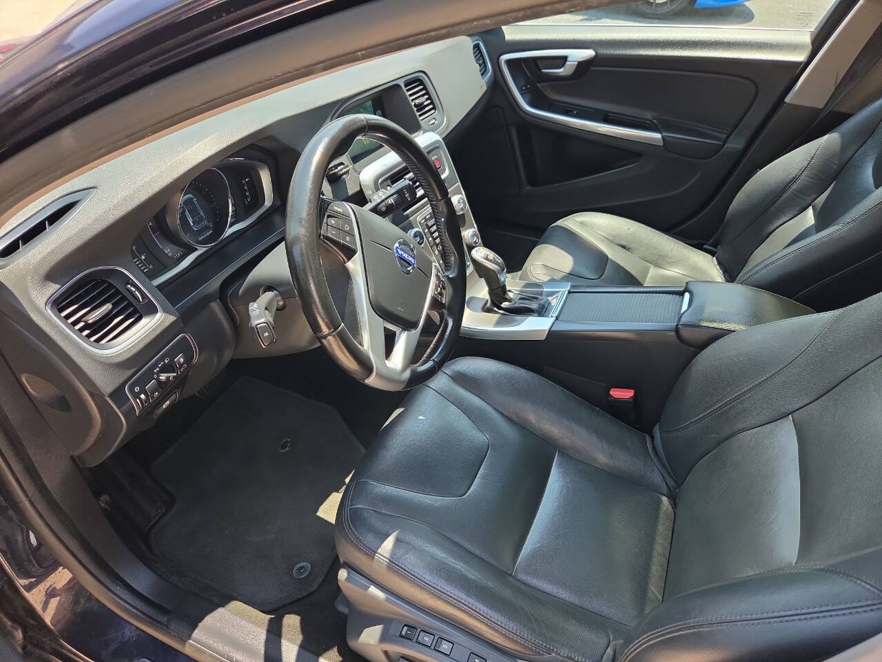 Used 2016 Volvo V60 T5 Premier AWD/4WD image 16