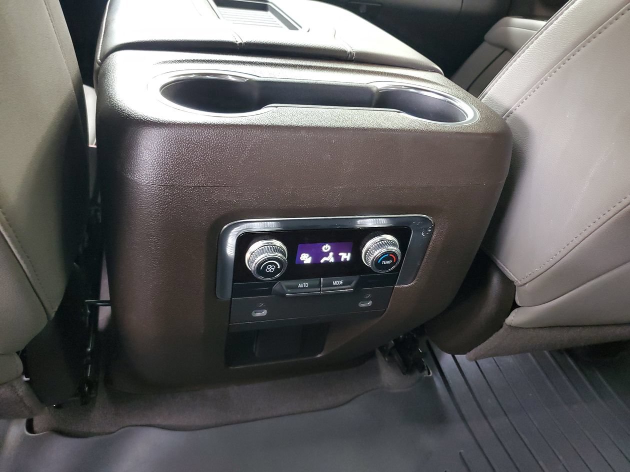 Used 2023 GMC Yukon SLT RWD image 15