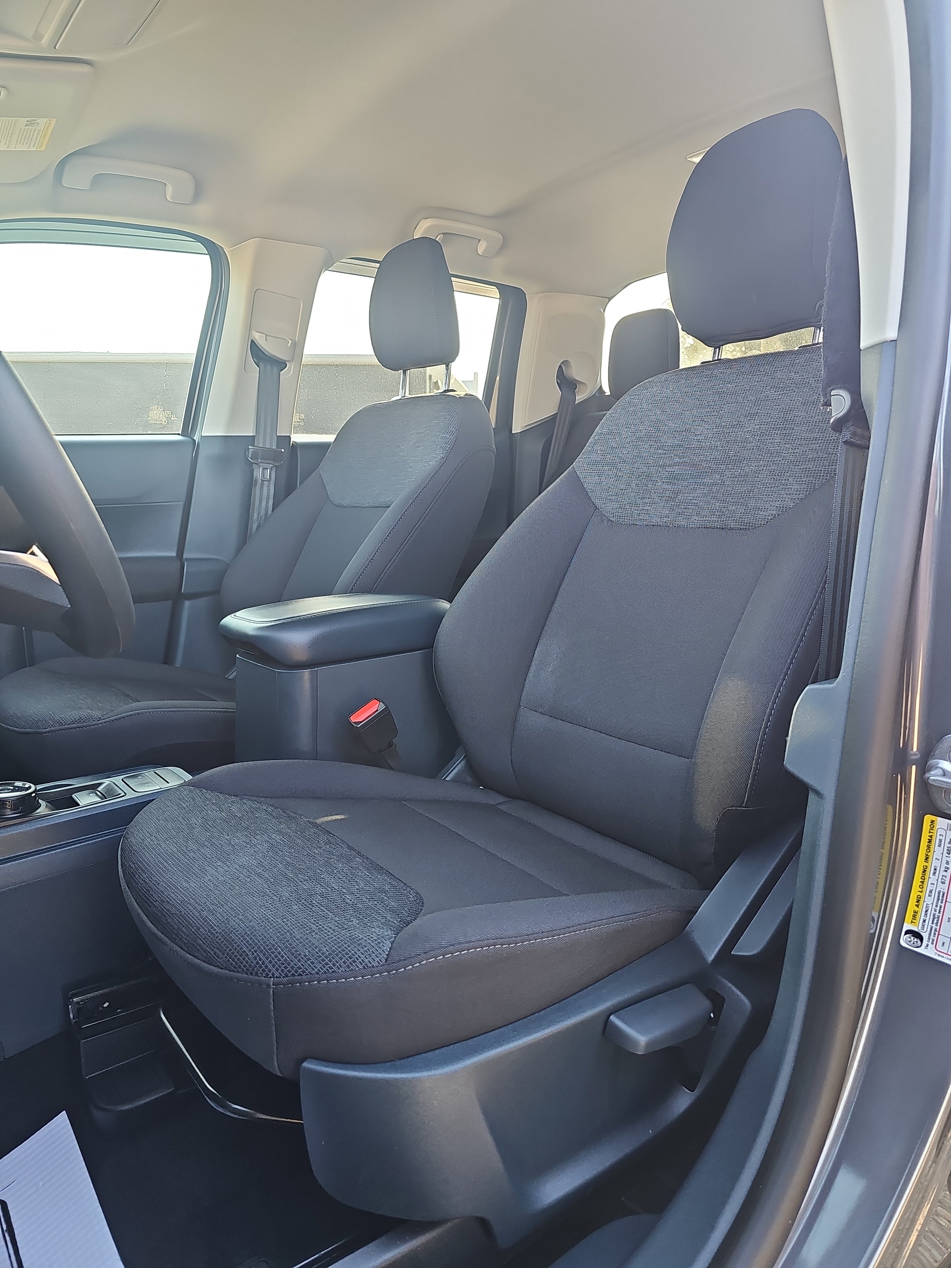 Used 2025 Ford Maverick XL w/ Equipment Group 102A image 22