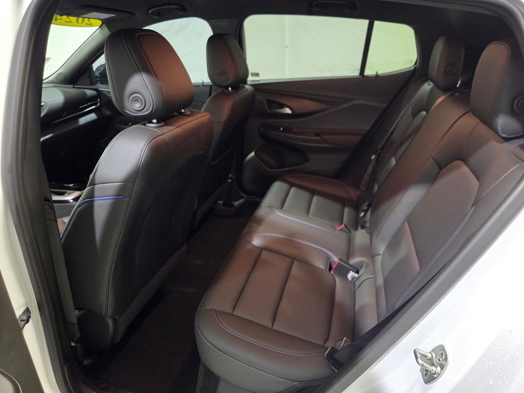 Used 2024 Buick Envista Sport Touring w/ Convenience I Package FWD image 13