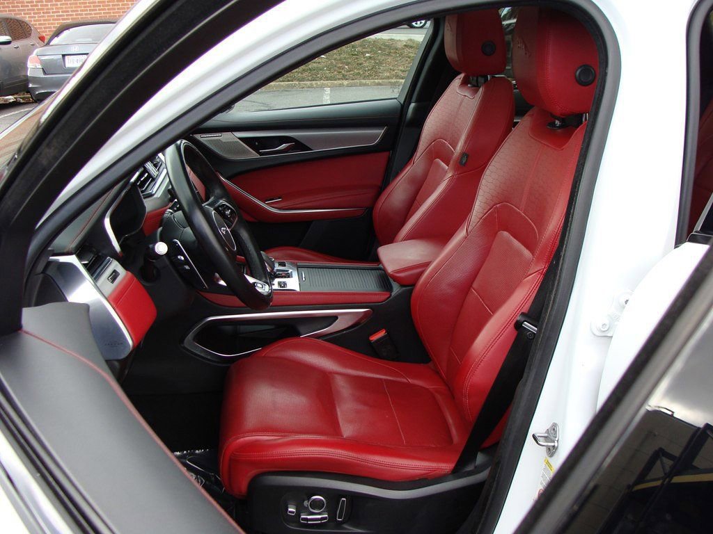 Used 2021 Jaguar F-PACE R-Dynamic S image 7