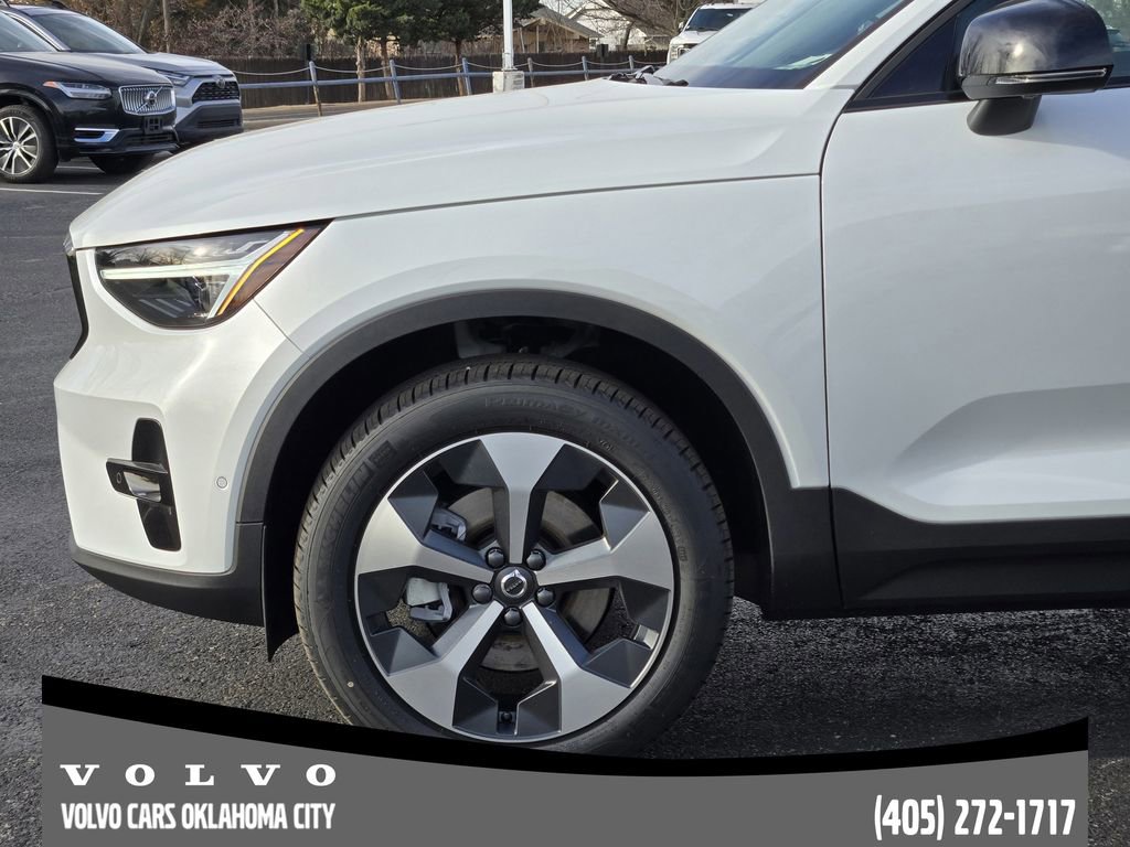 New 2026 Volvo XC40 B5 Plus w/ Protection Package Premier image 8