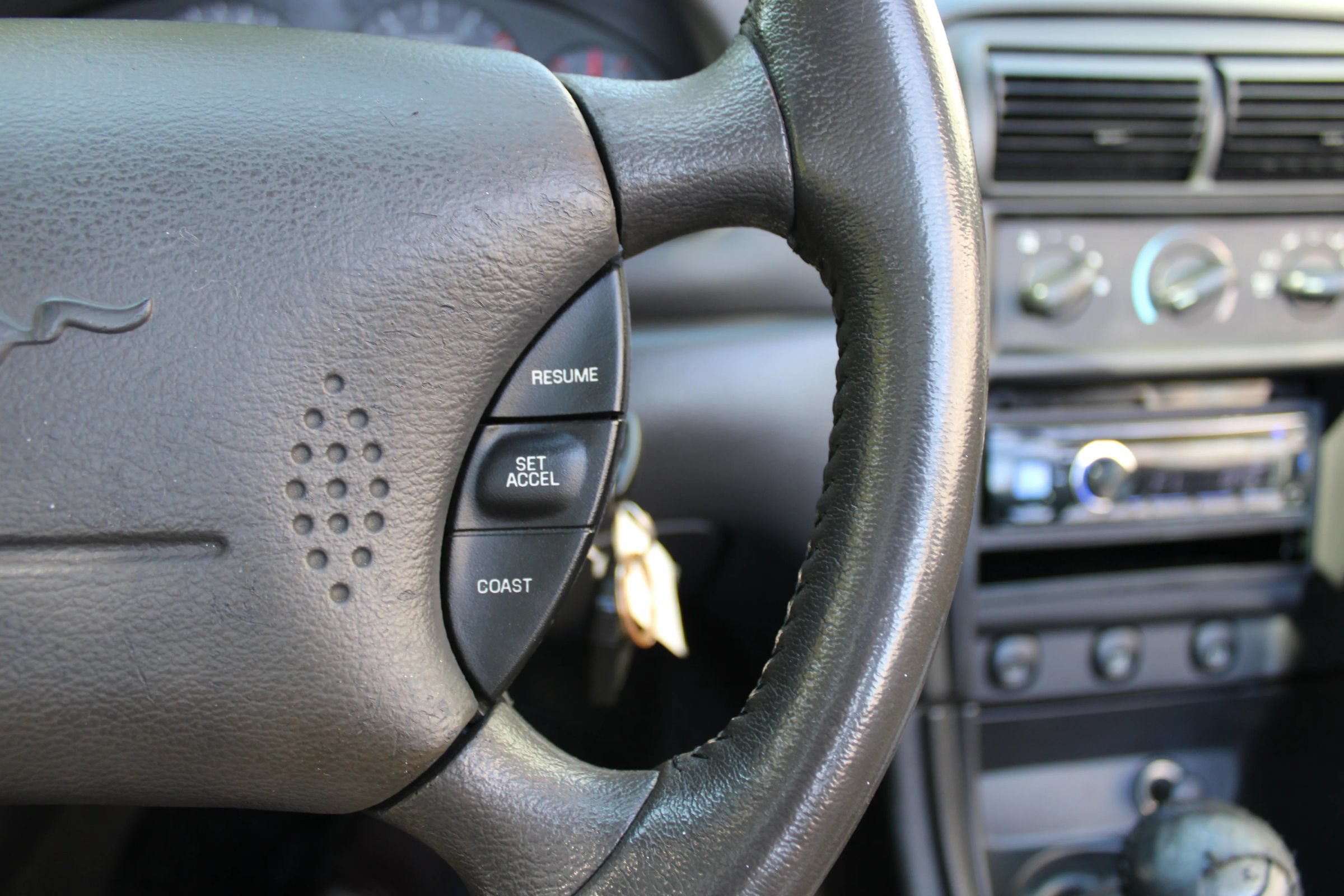 Used 2004 Ford Mustang GT RWD image 13