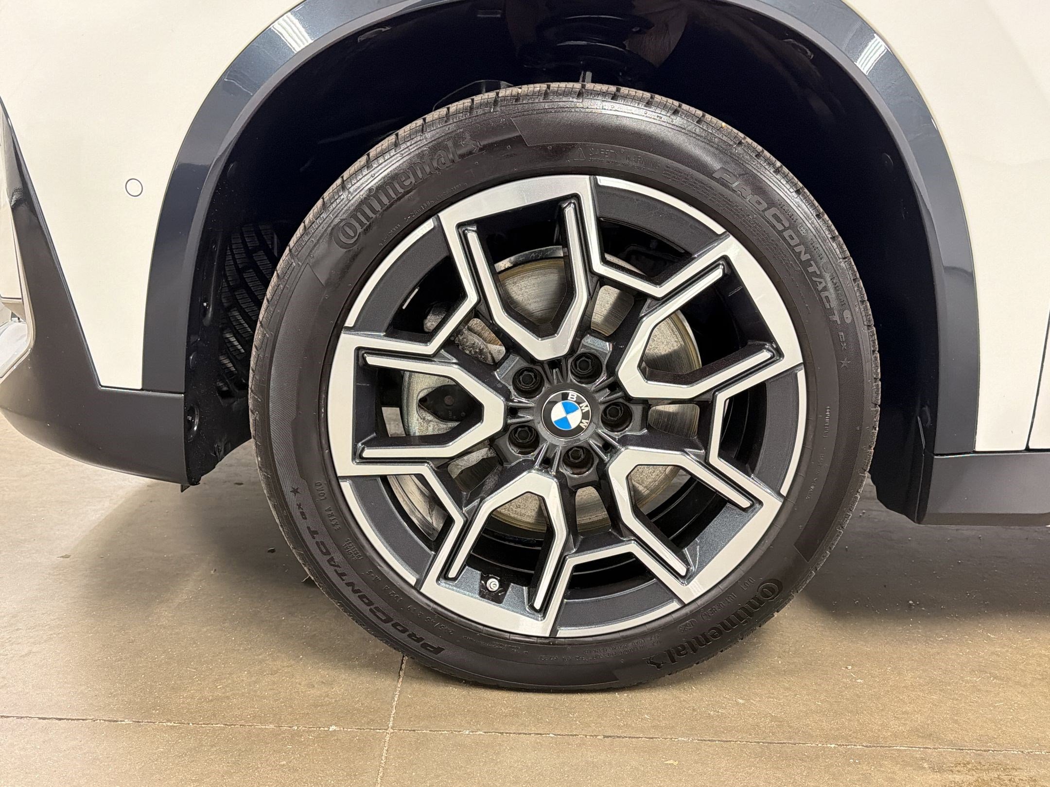 Certified 2023 BMW X1 xDrive28i w/ Convenience Package image 11