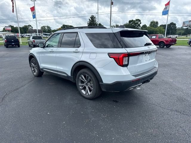 Certified 2025 Ford Explorer Active w/ Active Comfort Package AWD/4WD image 5