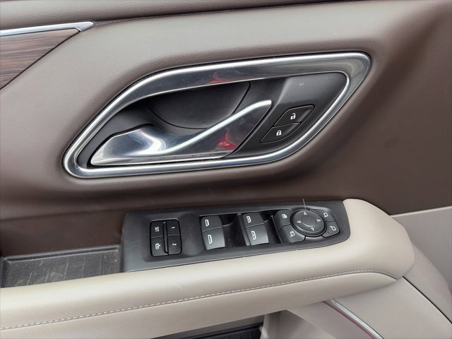 Used 2021 Chevrolet Suburban LT w/ LT Signature Package image 19