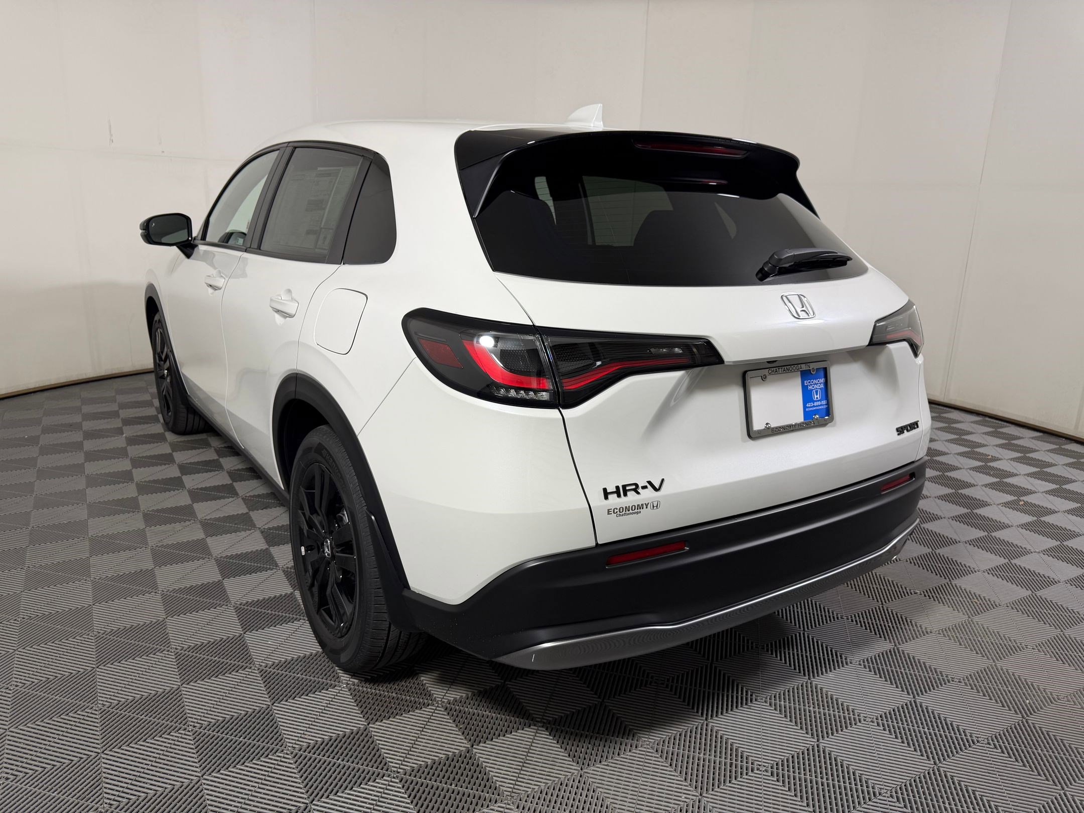 New 2026 Honda HR-V Sport image 2
