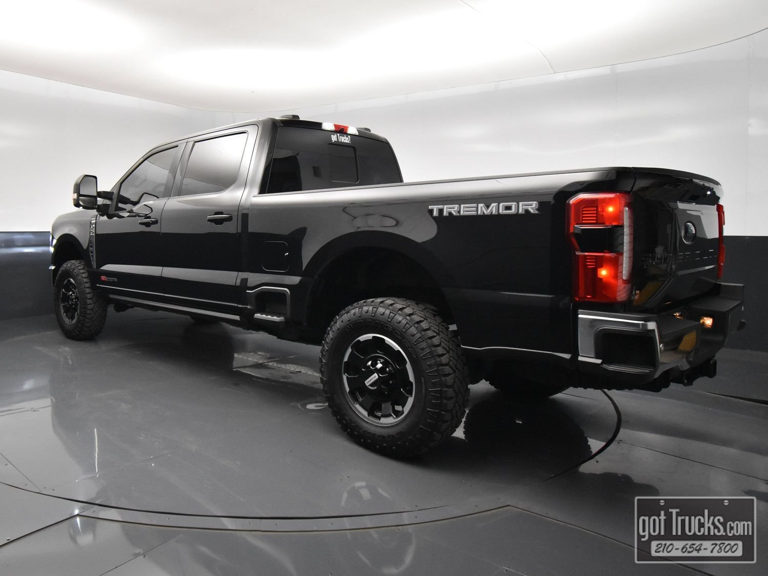 Used 2025 Ford F250 Lariat w/ Lariat Ultimate Package AWD/4WD image 5