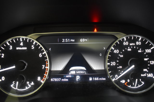 Used 2022 Nissan Pathfinder SV w/ SV Premium Package AWD/4WD image 25