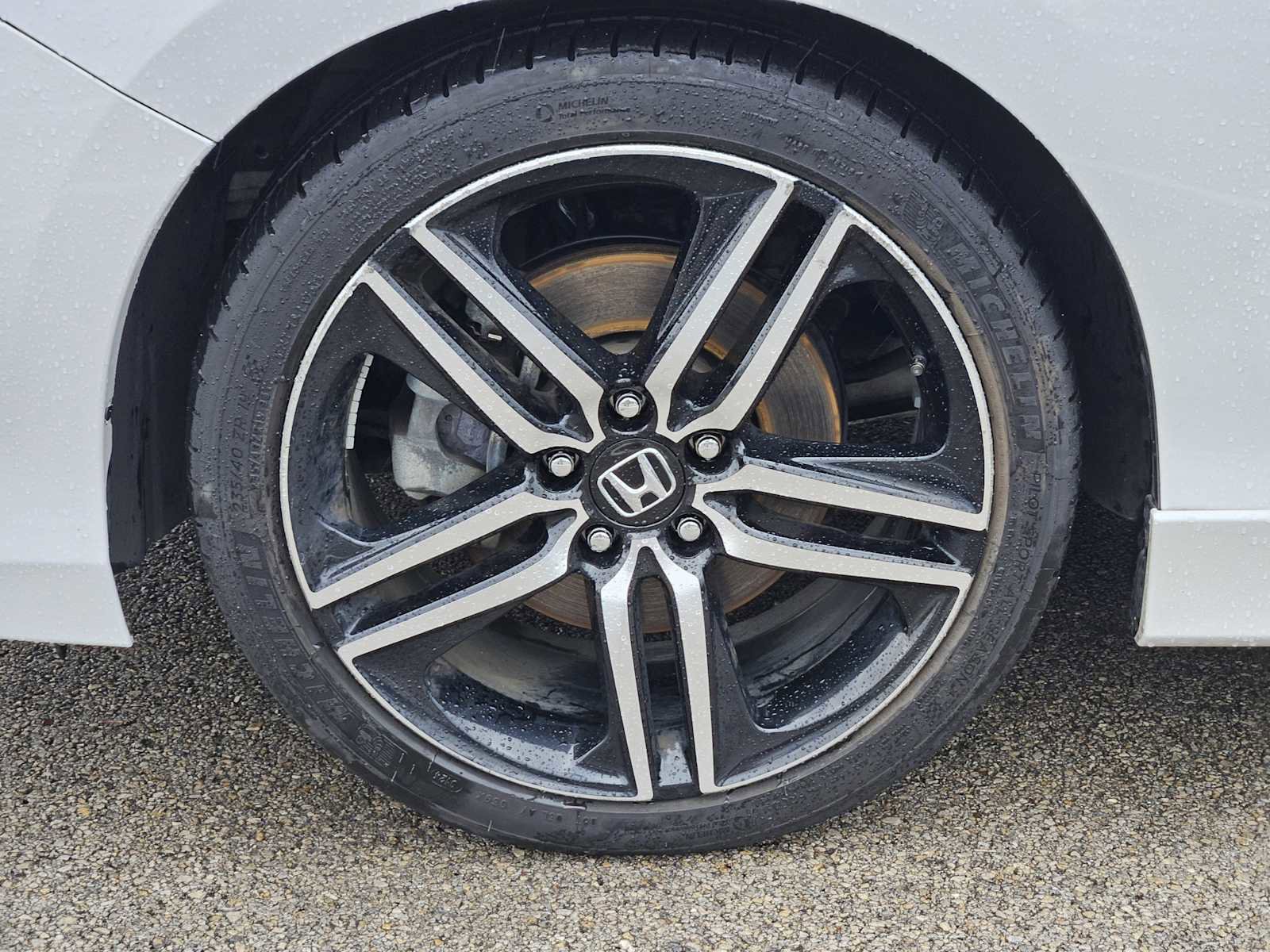 Used 2017 Honda Accord Sport image 9