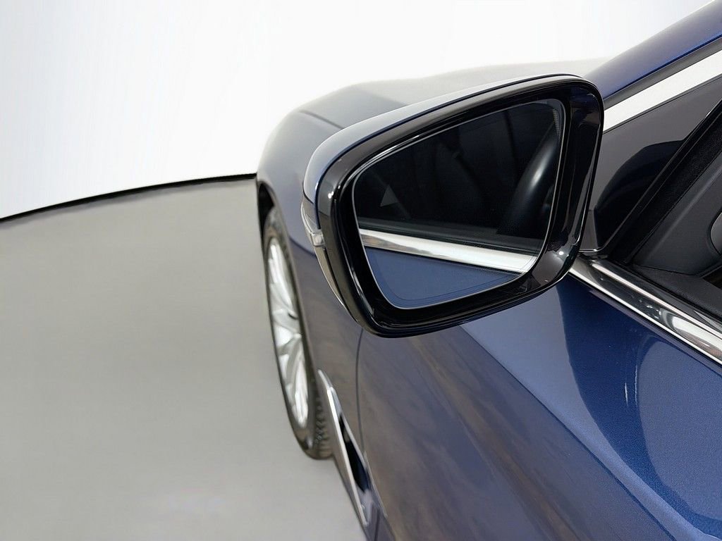 Used 2022 BMW 530i xDrive w/ Premium Package image 29