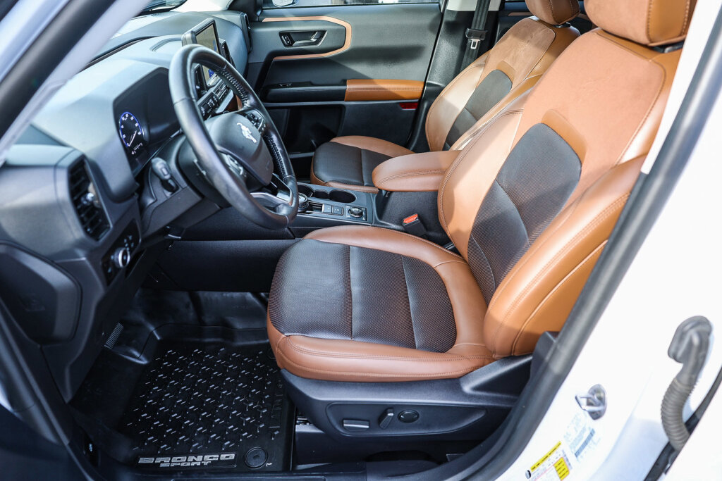 Used 2023 Ford Bronco Sport Badlands w/ Premium Package image 9