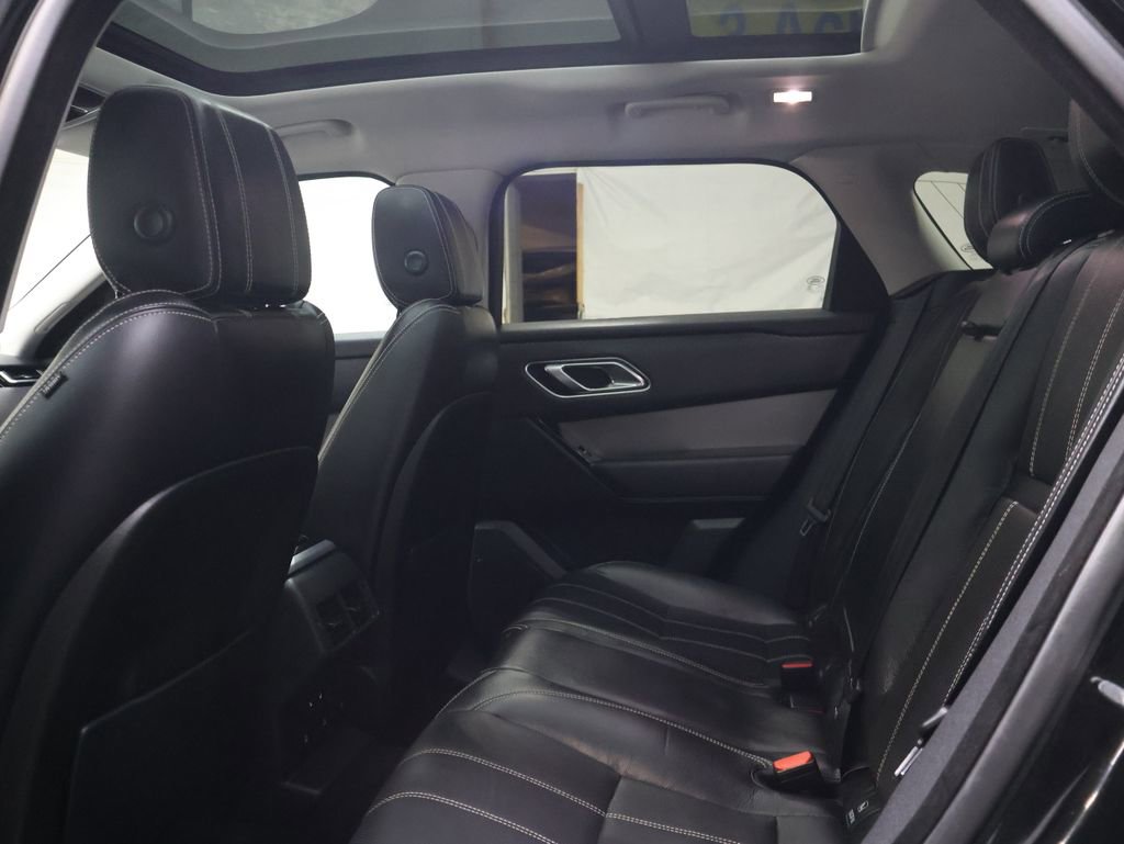 Used 2018 Land Rover Range Rover Velar S image 15