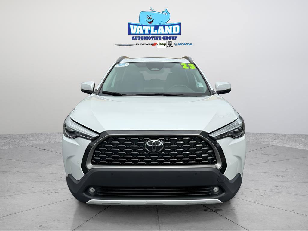 Used 2023 Toyota Corolla Cross XLE w/ Convenience Package AWD/4WD image 8